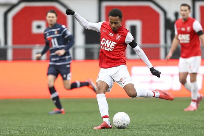 只要他繼續 只要他繼續