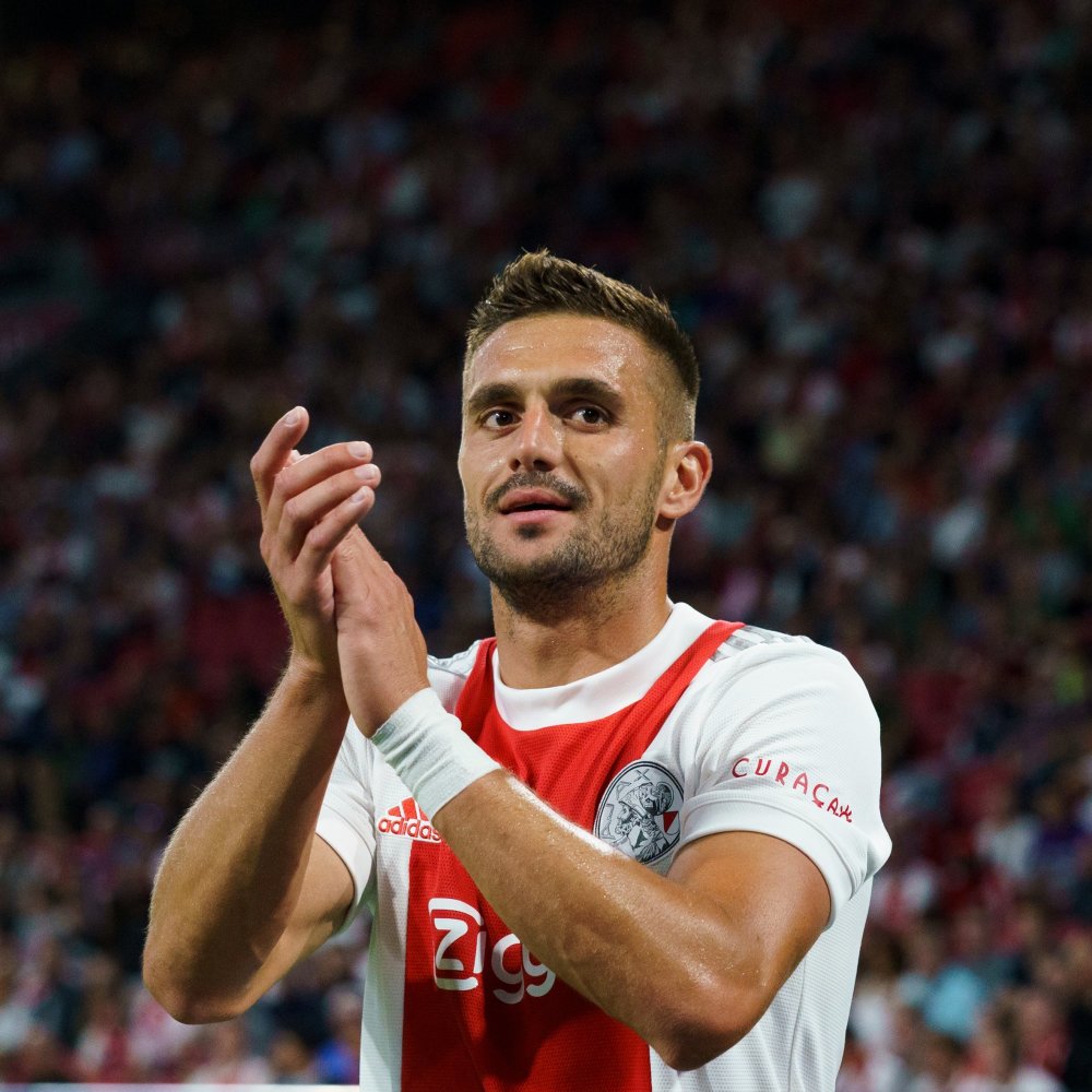 虽然他具备 虽然他具备