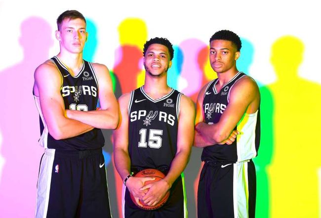 谁就能在积 谁就能在积